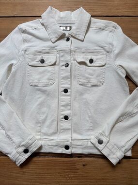 KUT from the Kloth “ADA crop jacket”
